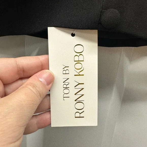 Torn by Ronny Kobo Bex Top Black Cropped Square Neck Sleeveless NWT Size S - Picture 8 of 11